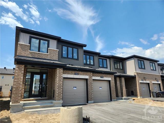 711 Doneraile Walk, Townhouse with 3 bedrooms, 4 bathrooms and 2 parking in Ottawa ON | Image 1