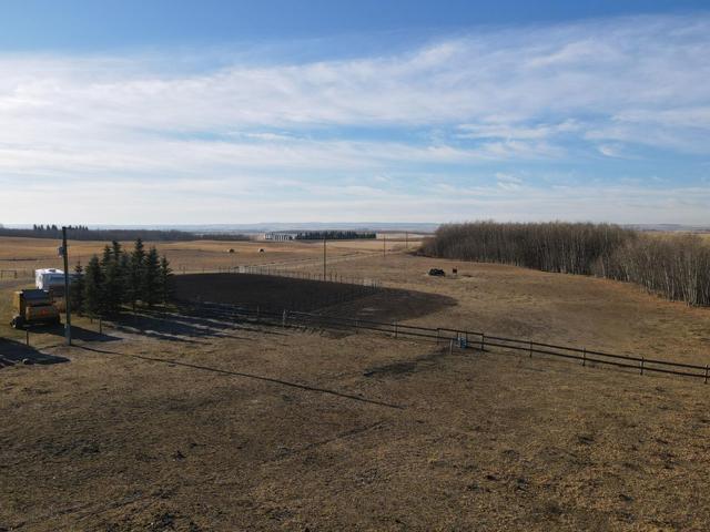 38405 Range Road 251, House detached with 5 bedrooms, 3 bathrooms and 8 parking in Lacombe County AB | Image 37