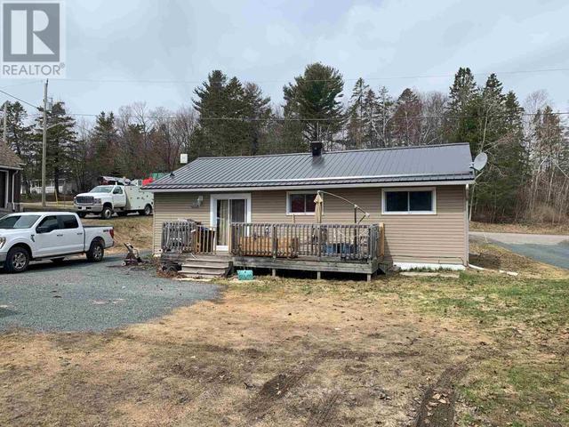 229 Federation St S, House detached with 2 bedrooms, 1 bathrooms and null parking in Thessalon ON | Image 6