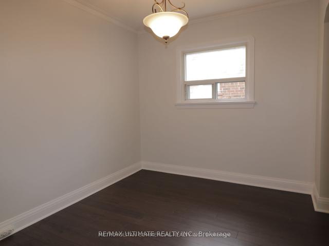 2334 Dufferin St, House detached with 2 bedrooms, 1 bathrooms and 1 parking in Toronto ON | Image 18
