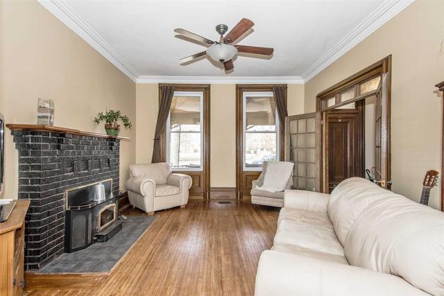 75 Bruce St, House detached with 3 bedrooms, 2 bathrooms and 2 parking in Cambridge ON | Image 35