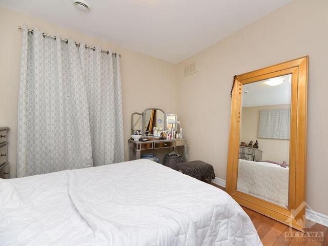 a - 11 Wilton Avenue, Condo with 2 bedrooms, 1 bathrooms and 1 parking in Ottawa ON | Image 19