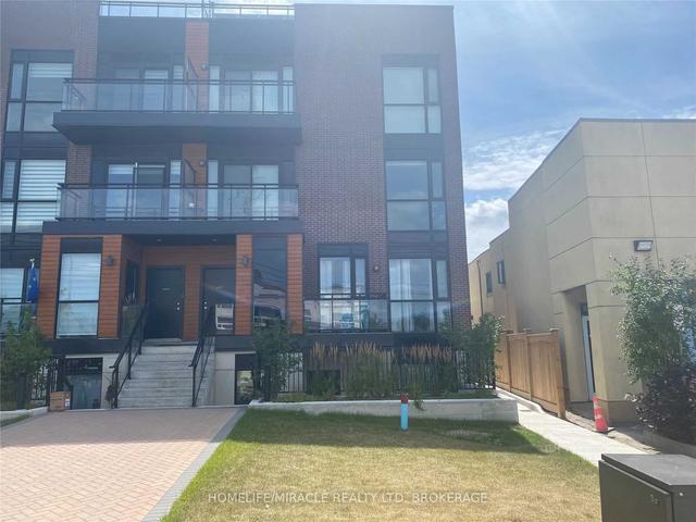 101 - 5309 Highway 7 Rd, Townhouse with 2 bedrooms, 1 bathrooms and 1 parking in Vaughan ON | Image 9