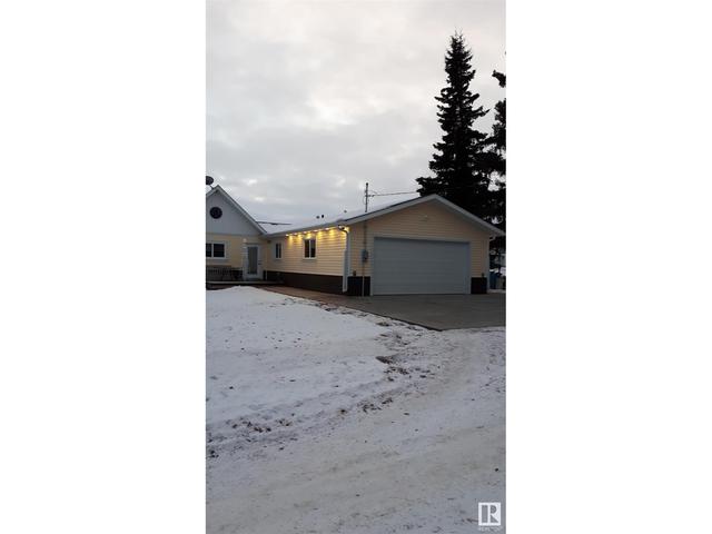124 Main St, House detached with 3 bedrooms, 3 bathrooms and 4 parking in Camrose County AB | Image 31