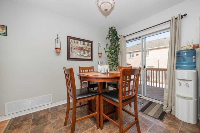 79 Chalmers Dr, House detached with 2 bedrooms, 2 bathrooms and 4 parking in Barrie ON | Image 9