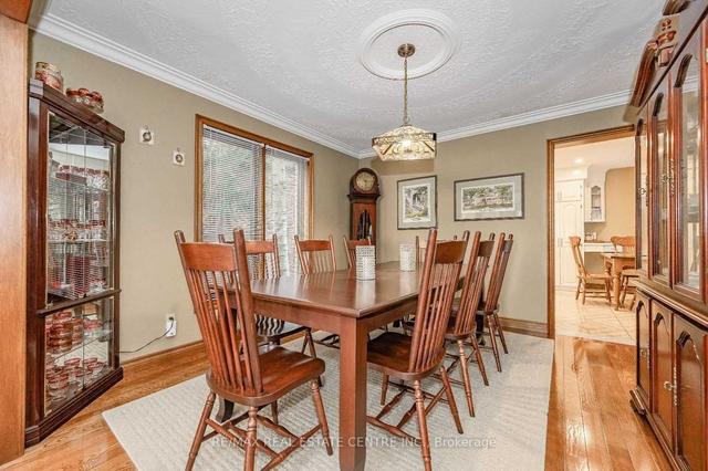 28 Walnut Dr, House detached with 4 bedrooms, 3 bathrooms and 4 parking in Guelph ON | Image 23