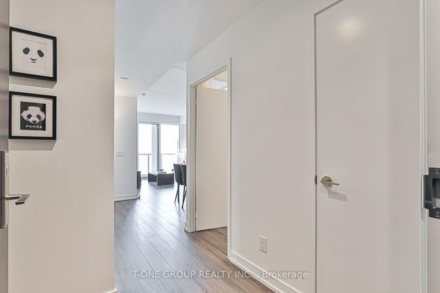 1712 - 20 Edward St, Condo with 2 bedrooms, 1 bathrooms and 0 parking in Toronto ON | Image 20