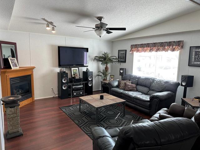 121 67339 Mission Road, House detached with 3 bedrooms, 2 bathrooms and null parking in Lac la Biche County AB | Image 6