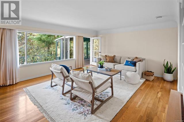 5575 Forest Hill Rd, House detached with 3 bedrooms, 2 bathrooms and 8 parking in Saanich BC | Image 22
