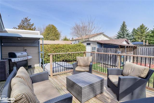 983 Isabella St Street, House detached with 2 bedrooms, 1 bathrooms and null parking in Innisfil ON | Image 8