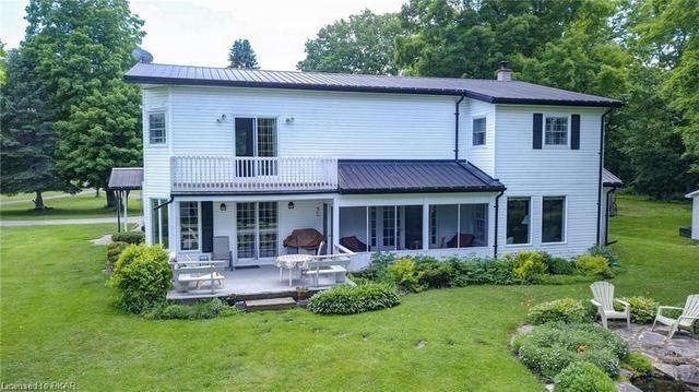 3392 Base Line, House detached with 3 bedrooms, 3 bathrooms and 12 parking in Otonabee South Monaghan ON | Image 9