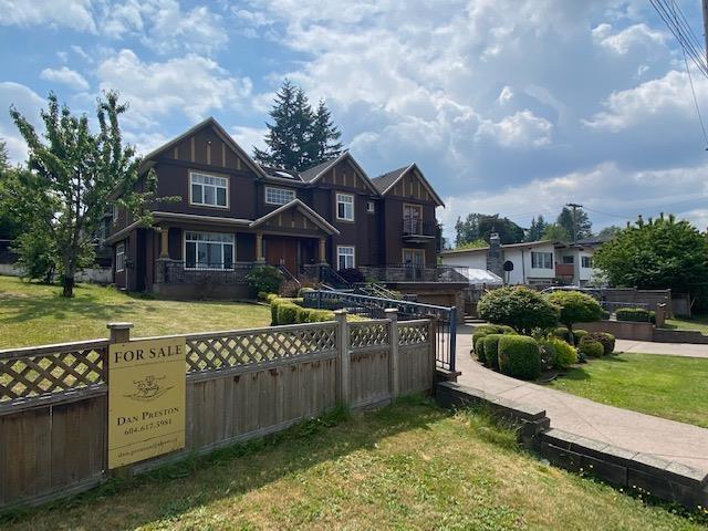 4488 Price Crescent, House detached with 8 bedrooms, 7 bathrooms and 8 parking in Burnaby BC | Image 5