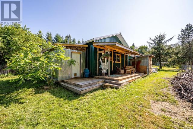 3326 Royston Rd, House detached with 5 bedrooms, 2 bathrooms and 10 parking in Comox Valley A BC | Image 29