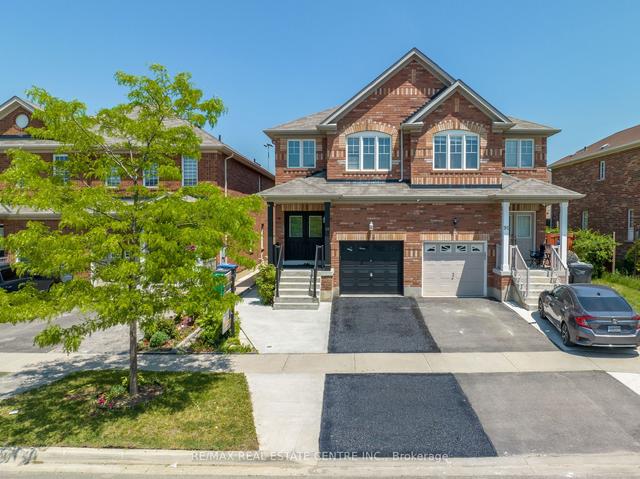 93 Heartview Rd, House semidetached with 4 bedrooms, 4 bathrooms and 4 parking in Brampton ON | Image 1