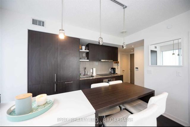 1202 - 100 Harbour St, Condo with 2 bedrooms, 2 bathrooms and 0 parking in Toronto ON | Image 35
