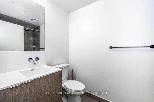 1405 - 100 Harbour St, Condo with 1 bedrooms, 1 bathrooms and 0 parking in Toronto ON | Image 4