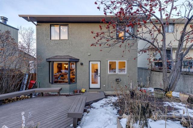 75 Coach Manor Terrace Sw, House detached with 3 bedrooms, 2 bathrooms and 2 parking in Calgary AB | Image 39