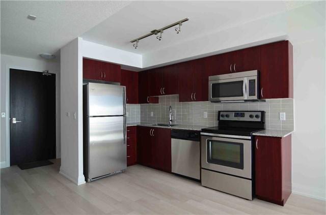809 - 370 Highway 7 E, Condo with 1 bedrooms, 1 bathrooms and 1 parking in Richmond Hill ON | Image 2