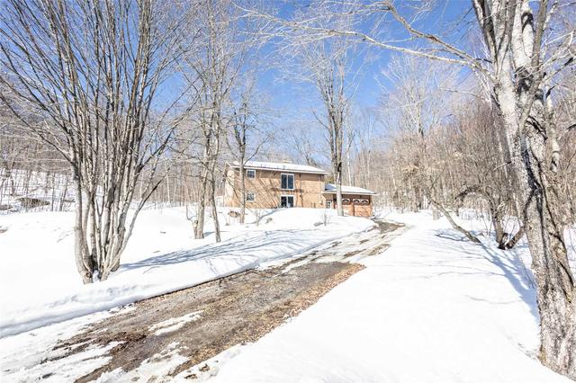 1274 Camel Lake Rd, House detached with 2 bedrooms, 2 bathrooms and 12 parking in Muskoka Lakes ON | Image 26