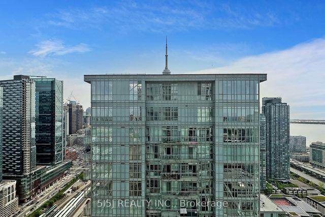 4503 - 21 Iceboat Terr, Condo with 1 bedrooms, 1 bathrooms and 1 parking in Toronto ON | Image 3