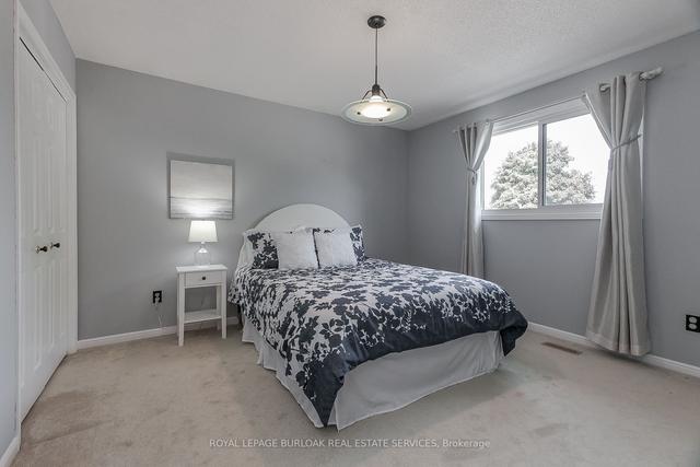 550 Kastelic Pl, House detached with 4 bedrooms, 3 bathrooms and 6 parking in Burlington ON | Image 22