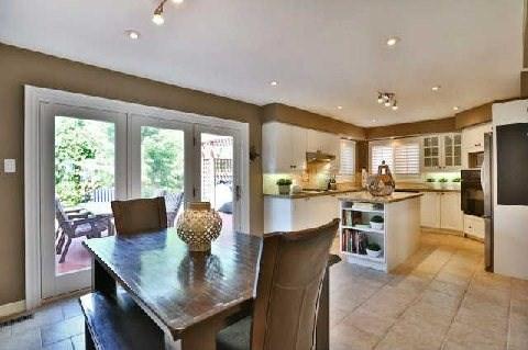 1035 Trailview Dr, House detached with 4 bedrooms, 5 bathrooms and 2 parking in Oakville ON | Image 5