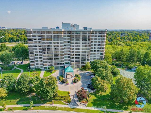 805 - 330 Mill St S, Condo with 2 bedrooms, 2 bathrooms and 2 parking in Brampton ON | Image 2