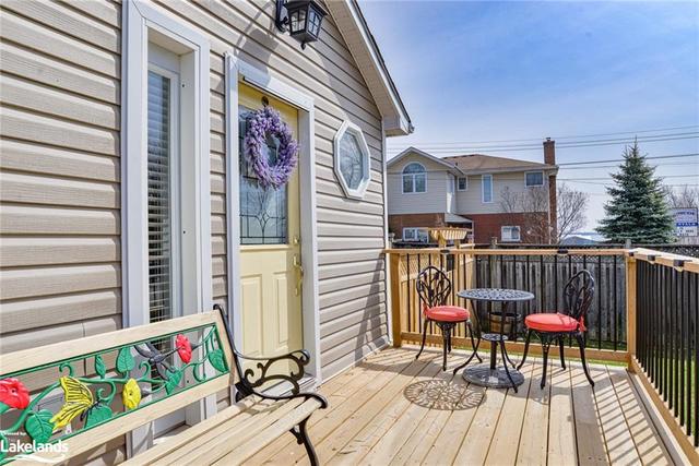 983 Isabella St Street, House detached with 2 bedrooms, 1 bathrooms and null parking in Innisfil ON | Image 9