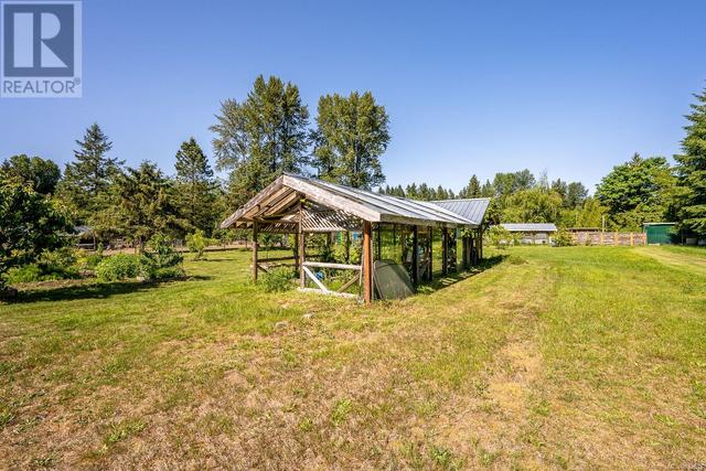 3326 Royston Rd, House detached with 5 bedrooms, 2 bathrooms and 10 parking in Comox Valley A BC | Image 18