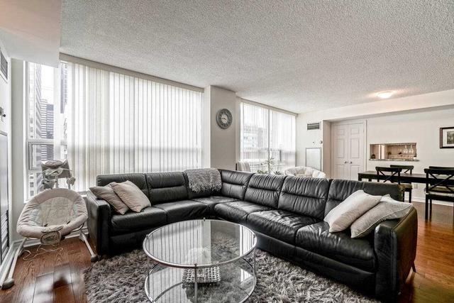 1904 - 71 Simcoe St, Condo with 1 bedrooms, 1 bathrooms and 1 parking in Toronto ON | Image 10