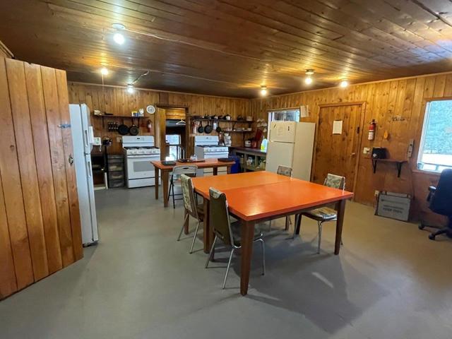 8225 Seymour Arm Main Road, House detached with 1 bedrooms, 1 bathrooms and 40 parking in Columbia Shuswap F BC | Image 36