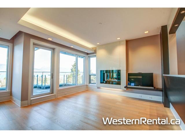 4426 W 3rd Avenue, House detached with 5 bedrooms, 5 bathrooms and 2 parking in Vancouver BC | Image 7