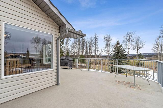 224237 155 Avenue W, House detached with 4 bedrooms, 3 bathrooms and 8 parking in Calgary AB | Image 9