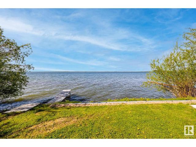 106 Lakeshore Dr, House detached with 3 bedrooms, 1 bathrooms and null parking in Sundance Beach AB | Image 46