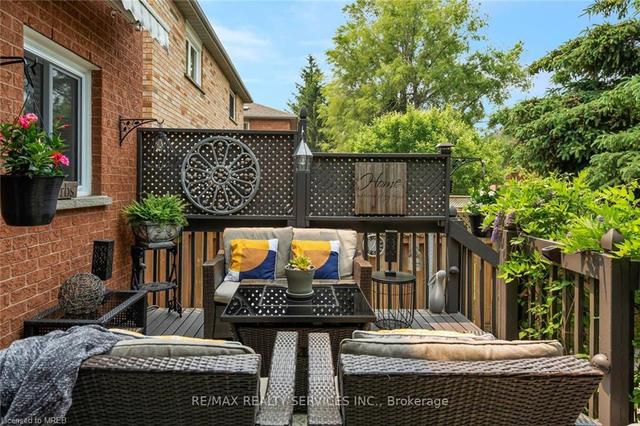 3859 Densbury Drive, House semidetached with 3 bedrooms, 3 bathrooms and null parking in Mississauga ON | Image 19