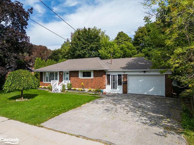 410 16th Street W, House detached with 2 bedrooms, 1 bathrooms and 5 parking in Owen Sound ON | Image 12