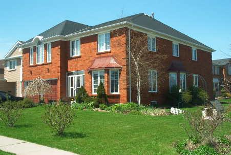 675 Burnett Ave, House detached with 5 bedrooms, 4 bathrooms and 2 parking in Cambridge ON | Image 1