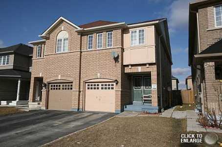 102 Crystalview Cres, House semidetached with 3 bedrooms, 3 bathrooms and 3 parking in Brampton ON | Image 7