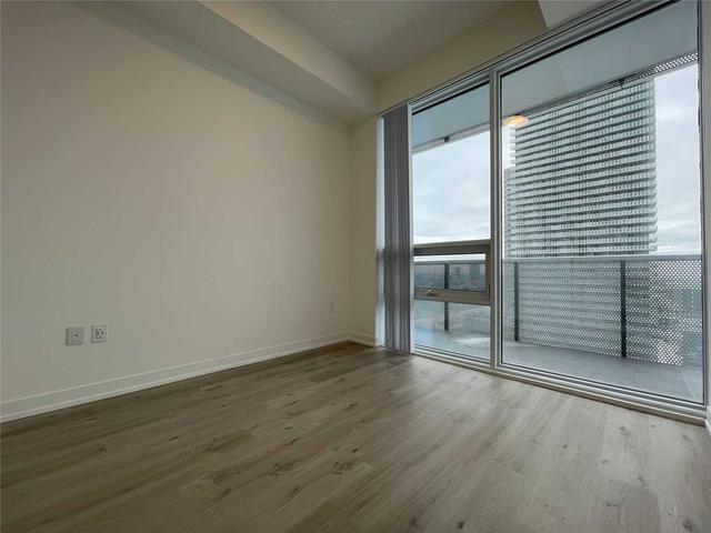 2206 - 138 Downes St, Condo with 1 bedrooms, 1 bathrooms and 0 parking in Toronto ON | Image 2