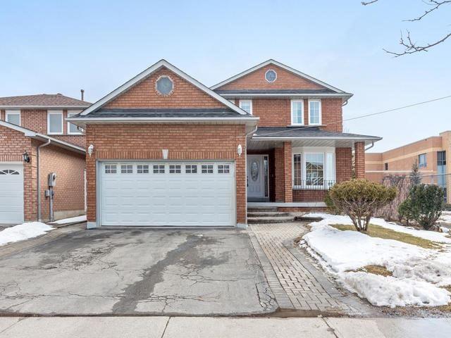 1034 White Clover Way, House detached with 4 bedrooms, 4 bathrooms and 4 parking in Mississauga ON | Image 1