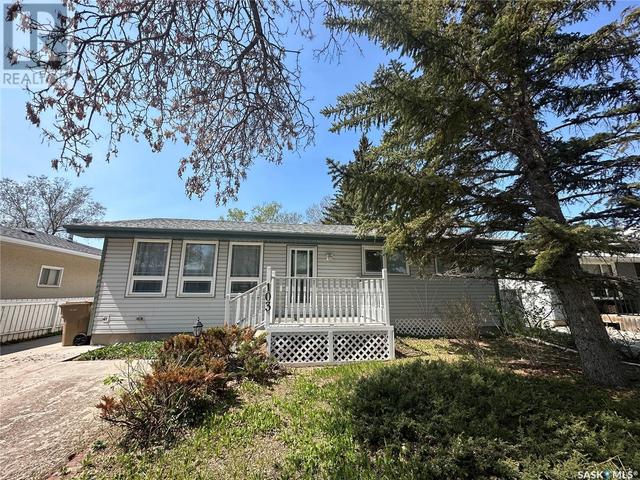 103 Aitken Crescent, House detached with 3 bedrooms, 3 bathrooms and null parking in Regina SK | Image 1