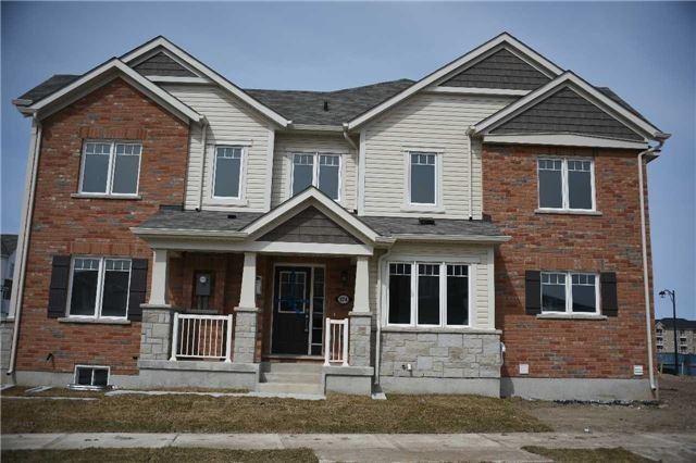 674 Laking Terr, House attached with 4 bedrooms, 3 bathrooms and 2 parking in Milton ON | Image 1