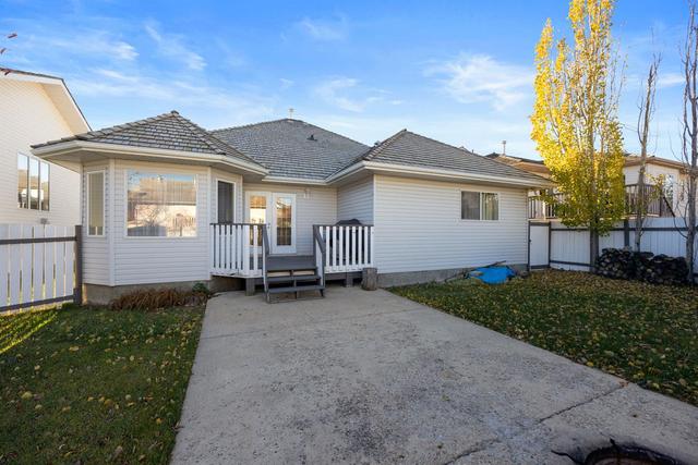 309 Burton Place, House detached with 5 bedrooms, 3 bathrooms and 4 parking in Wood Buffalo AB | Image 10
