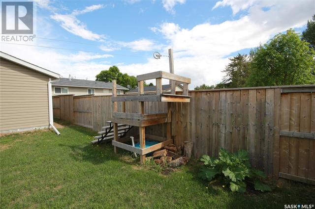 1731 St. Laurent Drive, House detached with 3 bedrooms, 1 bathrooms and null parking in North Battleford CY SK | Image 19