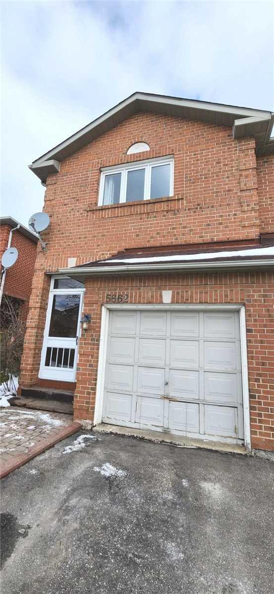 5662 Cortina Cres, House semidetached with 3 bedrooms, 4 bathrooms and 3 parking in Mississauga ON | Image 1