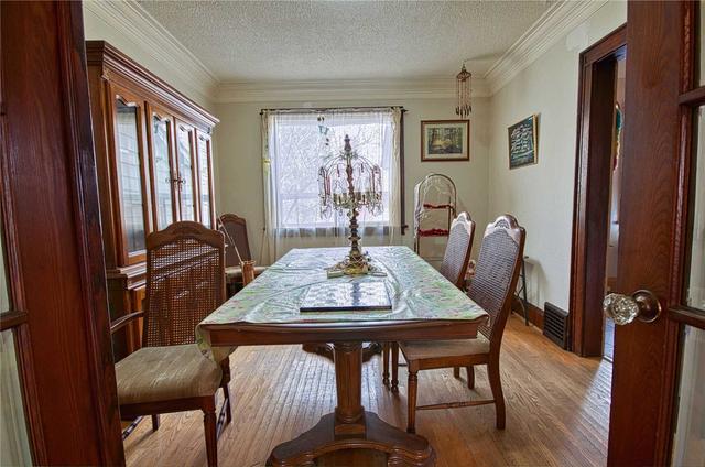 711 Windermere Ave, House detached with 3 bedrooms, 2 bathrooms and 2 parking in Toronto ON | Image 16