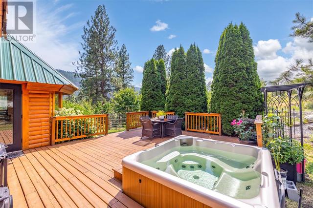 6741 Highway 33, E, House detached with 4 bedrooms, 2 bathrooms and 12 parking in Kelowna BC | Image 31