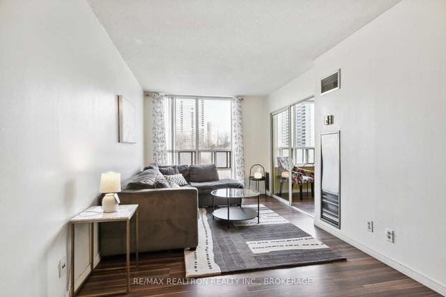 707 - 195 Wynford Dr, Condo with 1 bedrooms, 1 bathrooms and 1 parking in Toronto ON | Image 5