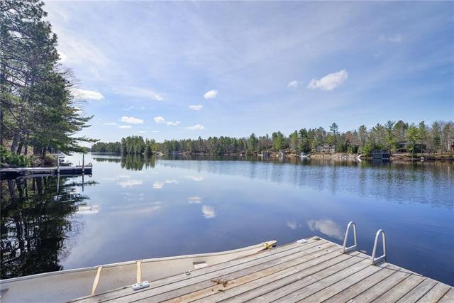19 Loon Lake Road, House detached with 3 bedrooms, 1 bathrooms and 4 parking in Gravenhurst ON | Image 1