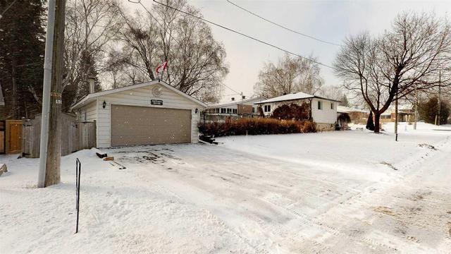 102 Bythia St, House detached with 3 bedrooms, 2 bathrooms and 9 parking in Orangeville ON | Image 1